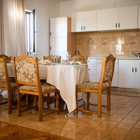 Cassa Blanca With Heated Pool