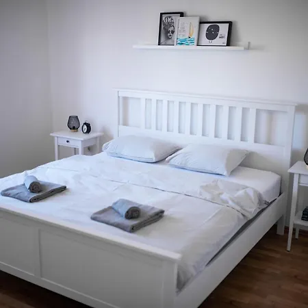Cassa Blanca With Heated Pool *
